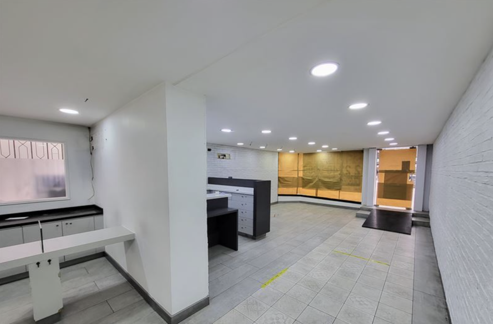 5 ARRIENDO LOCAL COMERCIAL | ISIDORA GOYENECHEA, LAS CONDES