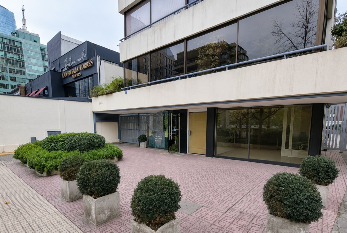 ARRIENDO LOCAL COMERCIAL | ISIDORA GOYENECHEA, LAS CONDES