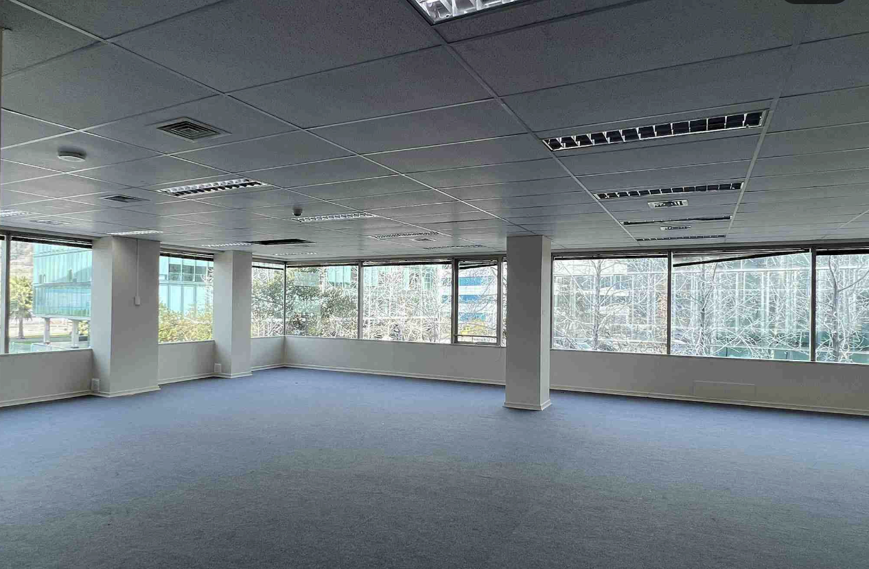 OFICINA EN ARRIENDO | CIUDAD EMPRESARIAL, HUECHURABA