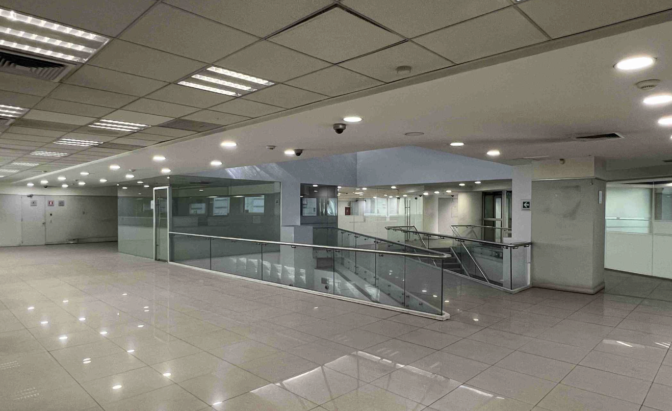 ARRIENDO LOCAL COMERCIAL | NUEVA YORK 69, SANTIAGO