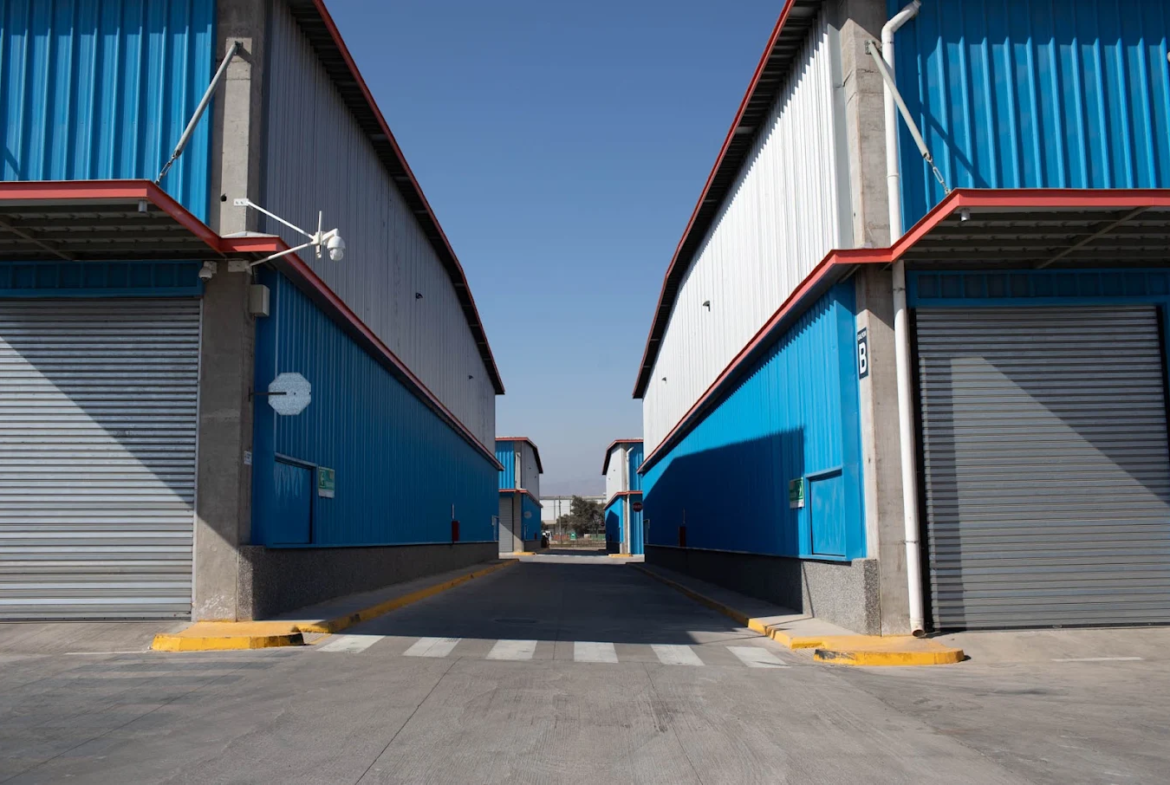 BODEGAS EN ARRIENDO | VALLE GRANDE – LAMPA