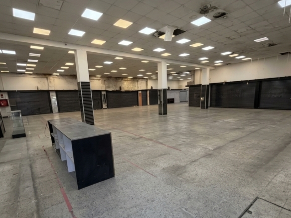 LOCAL COMERCIAL EN ESQUINA  |  CENTRO DE CONCEPCIÓN