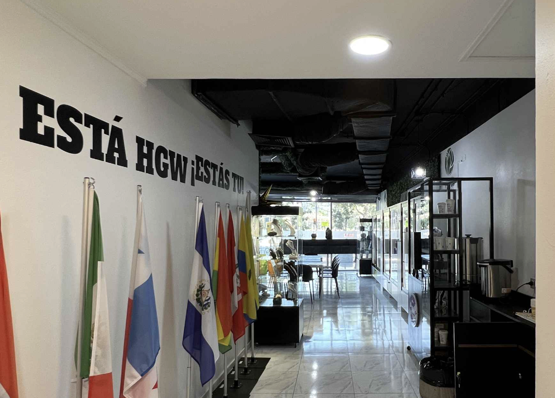 ARRIENDO LOCAL/OFICINA | EDIFICIO PUENTE SUECIA