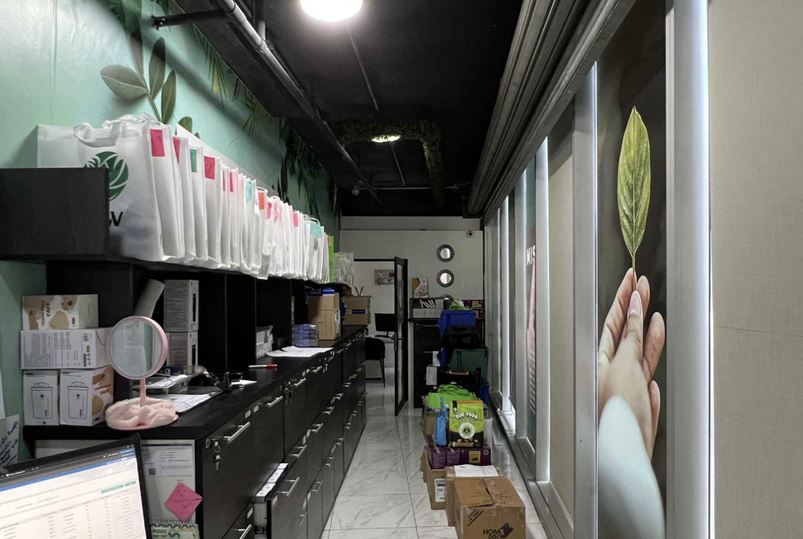 ARRIENDO LOCAL/OFICINA | EDIFICIO PUENTE SUECIA