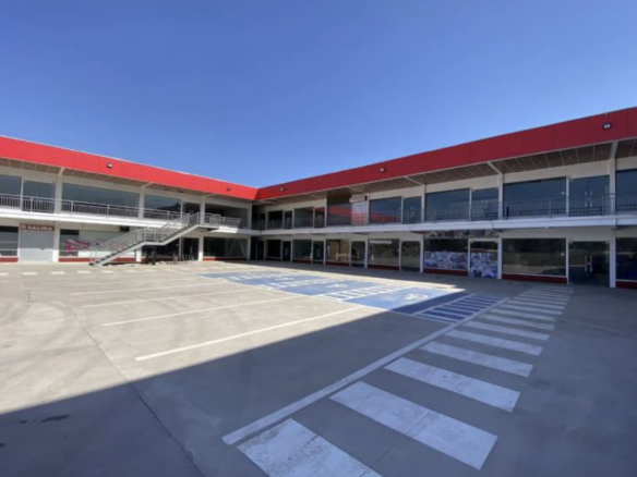 STRIP CENTER EN VENTA – LAMPA | 26 LOCALES ARRENDADOS