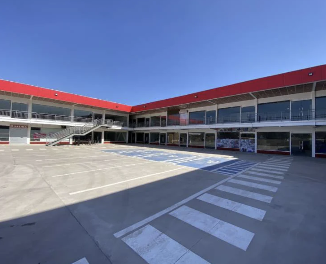 7. STRIP CENTER EN VENTA – LAMPA | 26 LOCALES ARRENDADOS