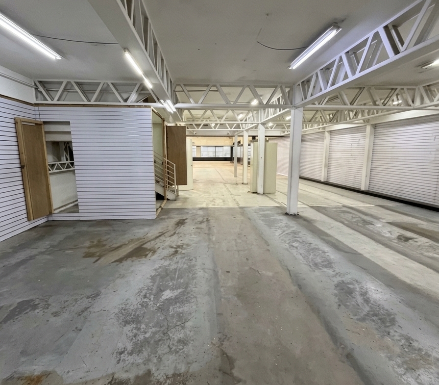 LOCAL COMERCIAL EN ESQUINA  |  CENTRO DE CONCEPCIÓN