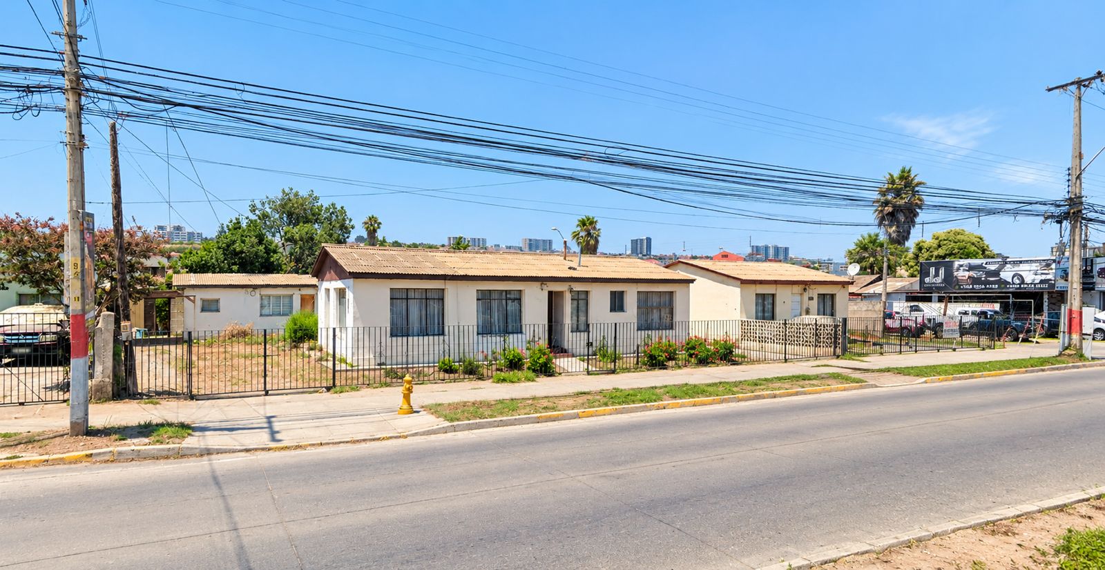 1 VENTA TERRENO COMERCIAL AV. BALMACEDA