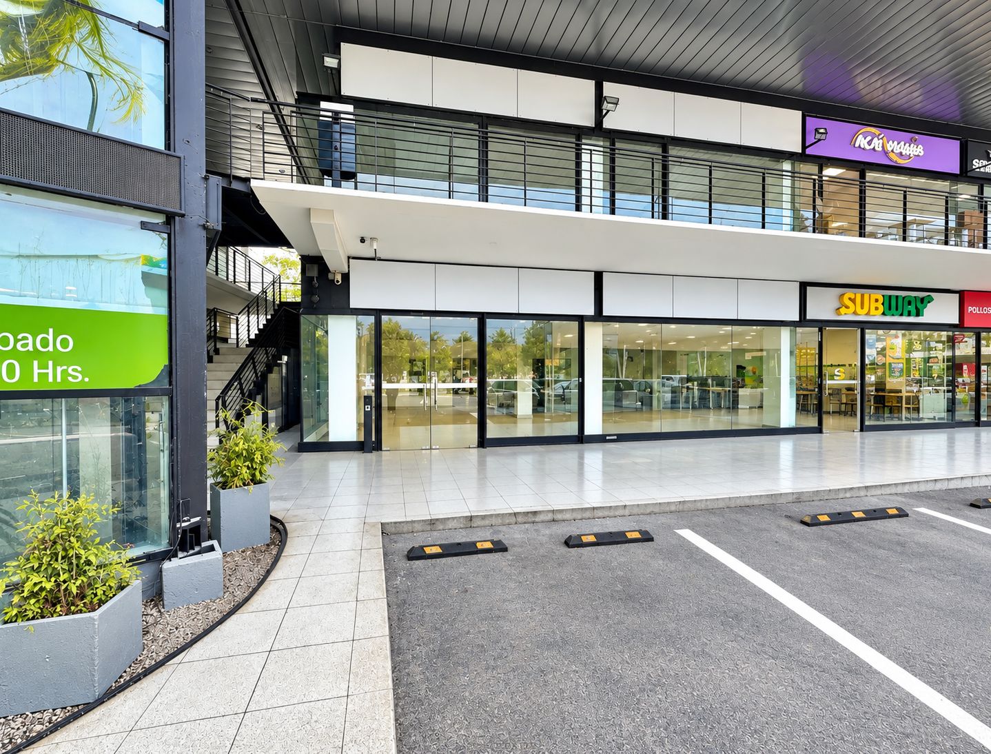 1 LOCALES COMERCIALES EN ARRIENDO | FONTOVA STRIP CENTER