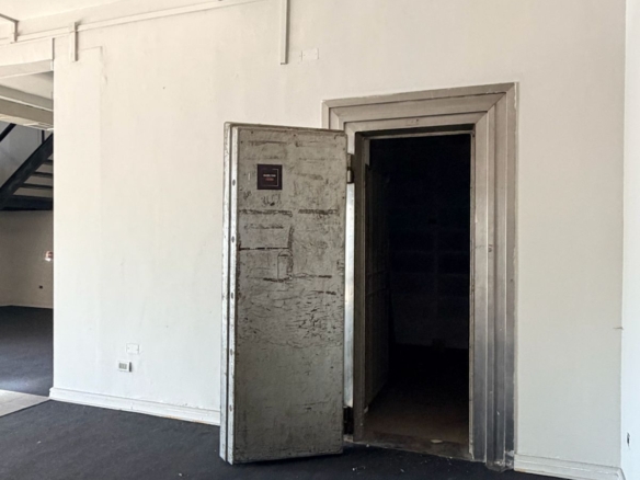VENTA /ARRIENDO LOCAL COMERCIAL | AV. VICUÑA MACKENNA
