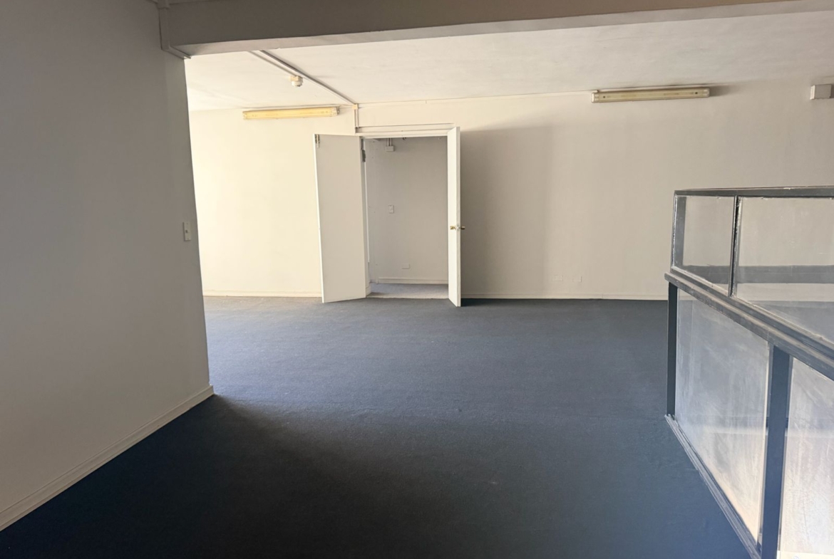 VENTA /ARRIENDO LOCAL COMERCIAL | AV. VICUÑA MACKENNA