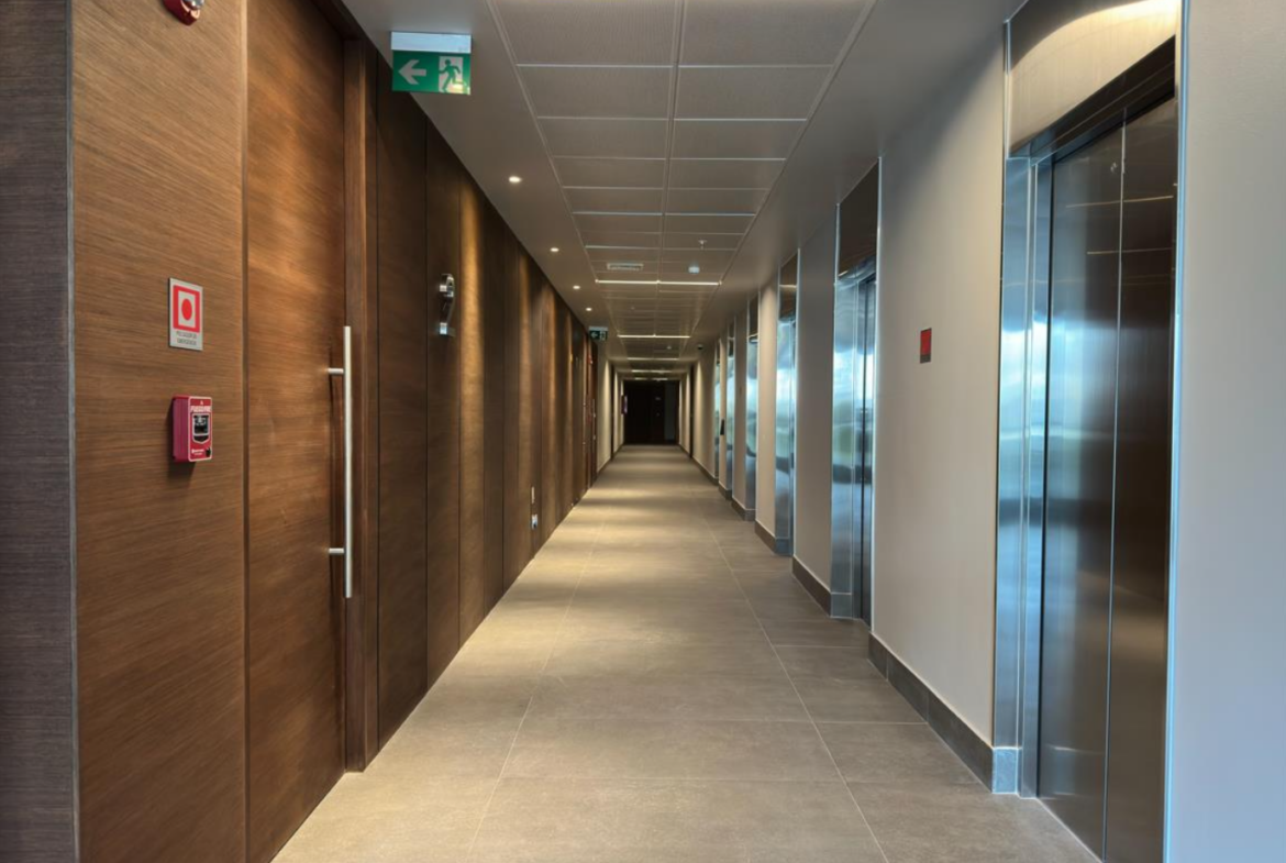 ARRIENDO OFICINAS CORPORATIVAS | ED. ALMIRANTE PASTENE
