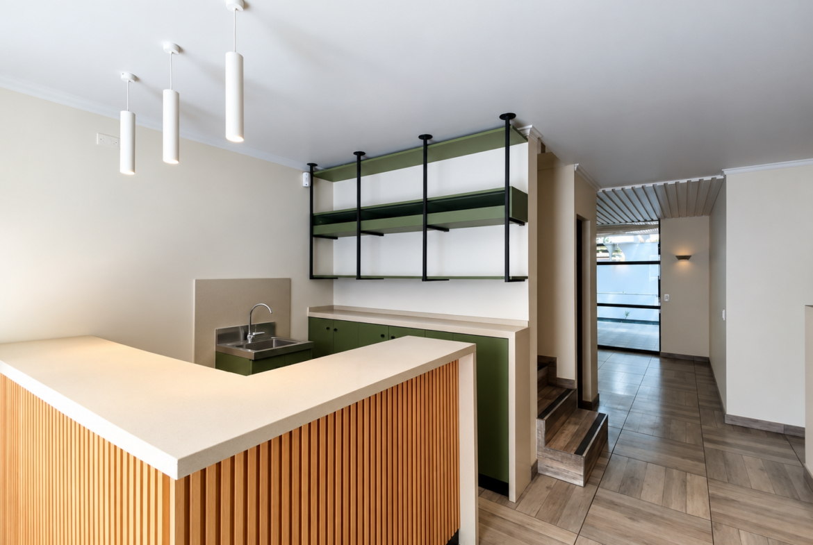 VENTA-ARRIENDO LOCAL STAND ALONE | TABANCURA, VITACURA