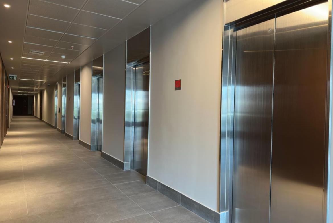 ARRIENDO OFICINAS CORPORATIVAS | ED. ALMIRANTE PASTENE