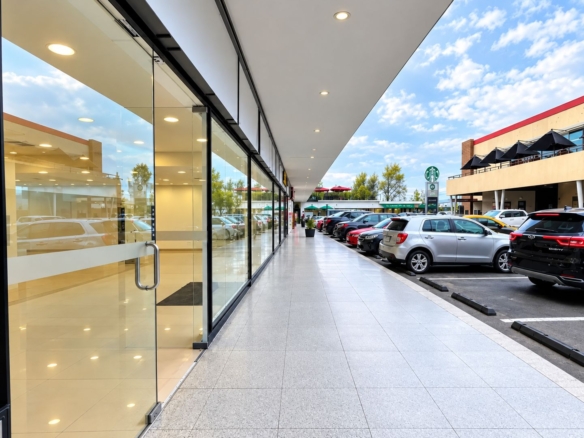 LOCALES COMERCIALES EN ARRIENDO | FONTOVA STRIP CENTER