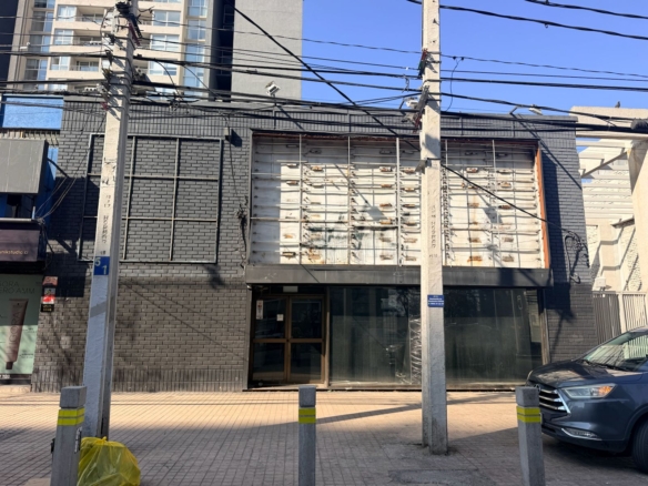 VENTA /ARRIENDO LOCAL COMERCIAL | AV. VICUÑA MACKENNA
