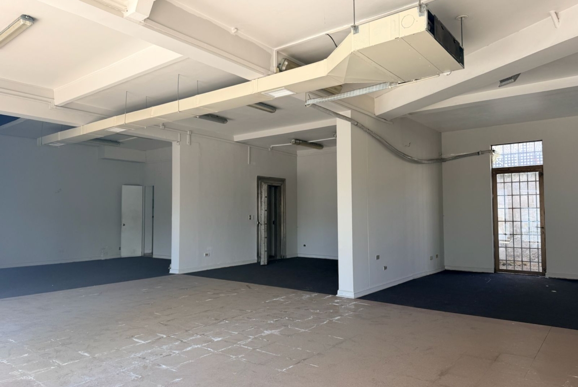 VENTA /ARRIENDO LOCAL COMERCIAL | AV. VICUÑA MACKENNA